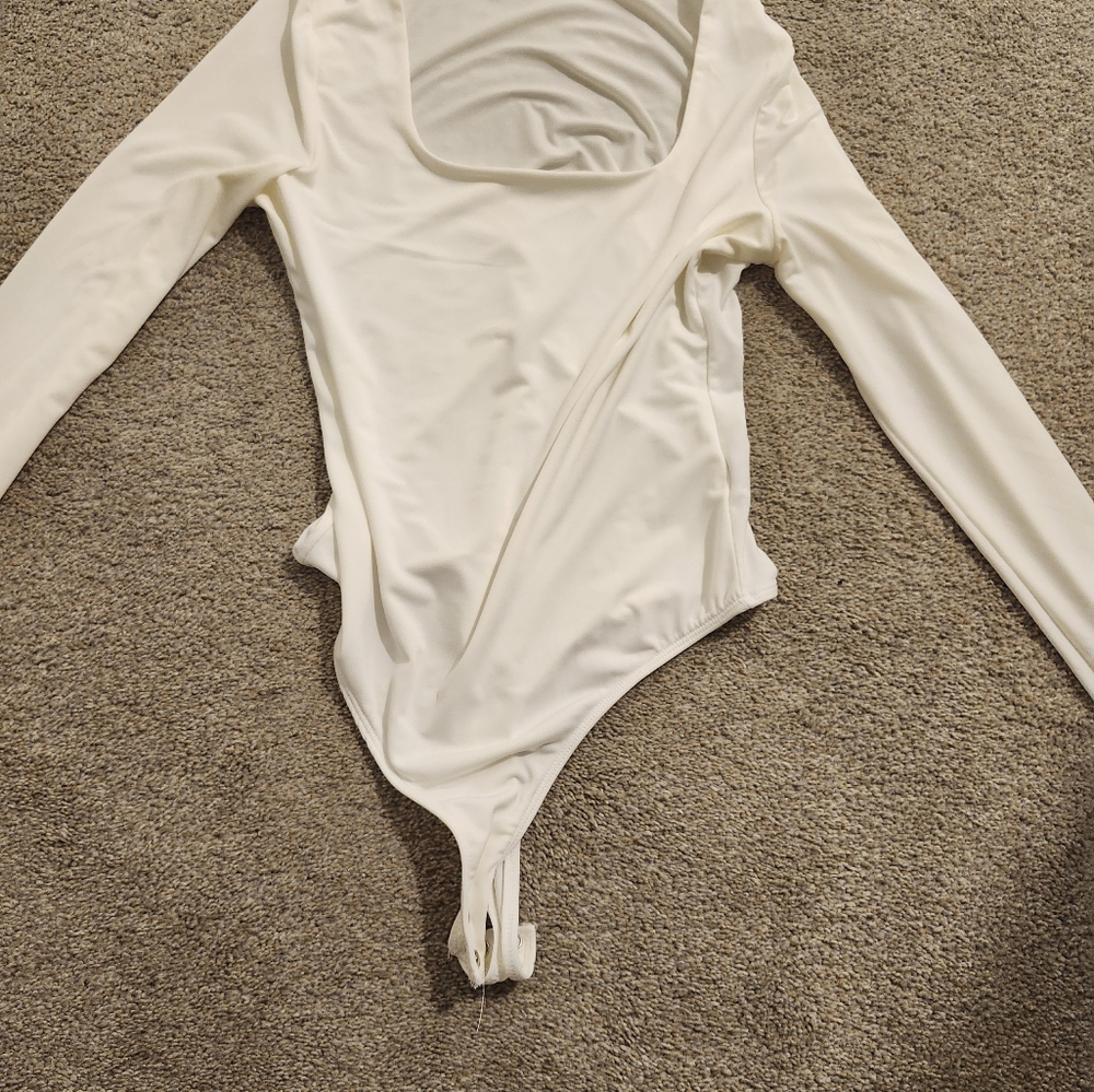 IC COLLECTION Elegant Cream Blouse